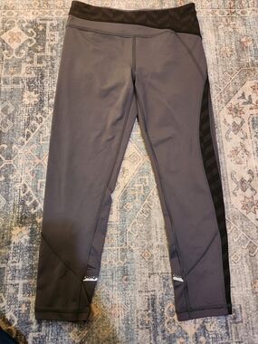 Ivivva Gray Capri Leggings with Black Waistband